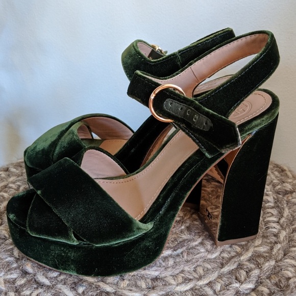 Tory Burch green velvet heels - Picture 2 of 4